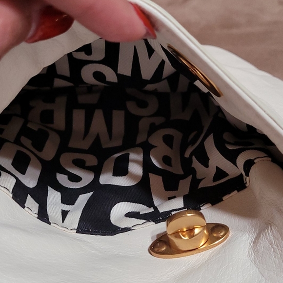 MARC by Marc Jacobs Totally Turnlock Faridah - Picture 13 of 16